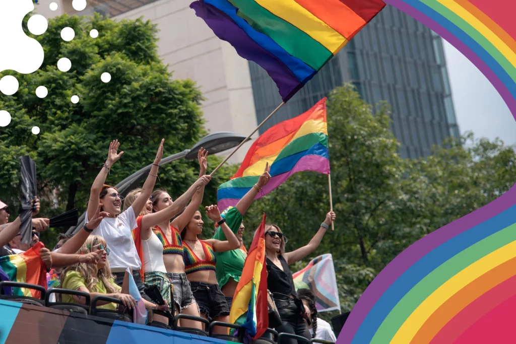 el movimiento LGBT+ tiene como estandarte la bandera del orgullo 